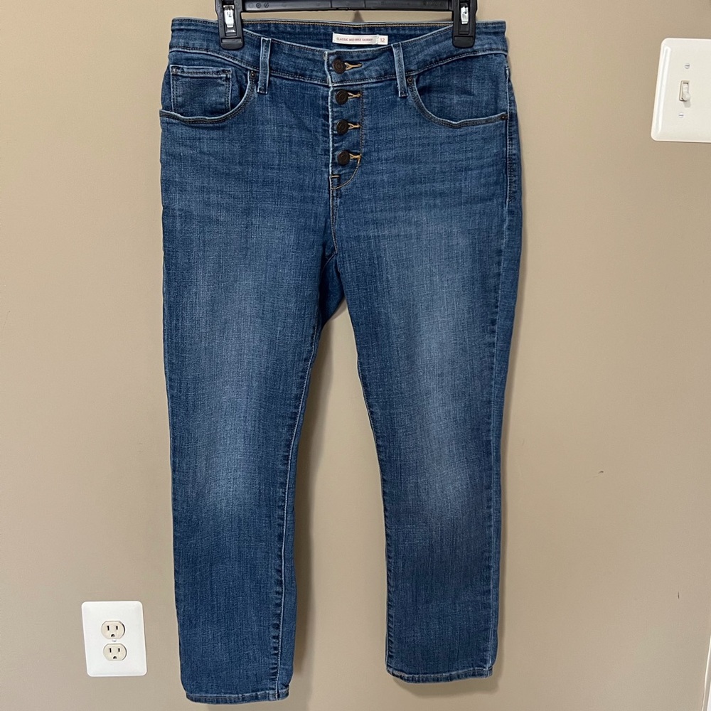 Levi’s Classic mid rise skinny size 12